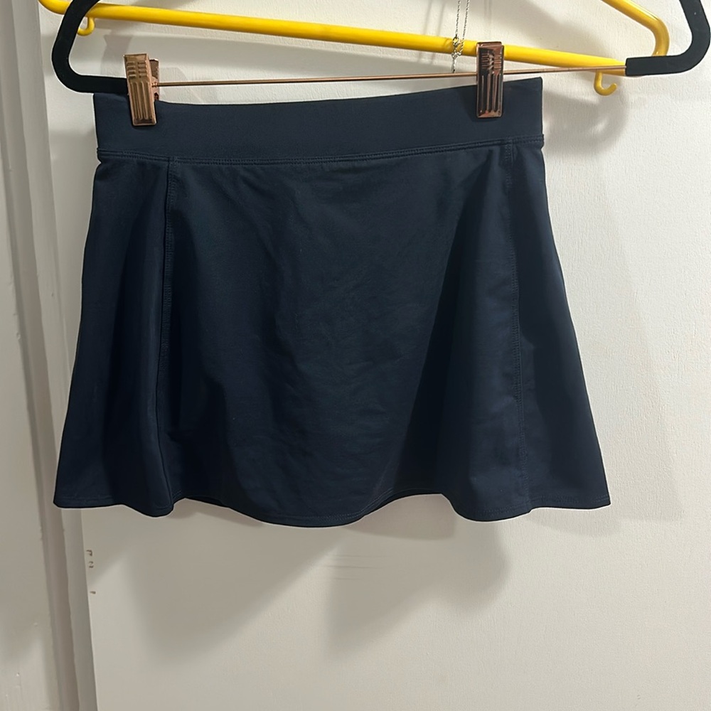 Brand new Aritzia tennis skirt